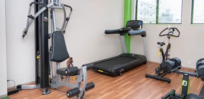 ほうしゅやまジム・整体院　井尻店